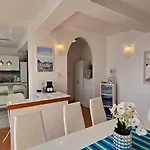Villa Medea Sea View By Guide *