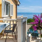 Medea Sea View By Guide