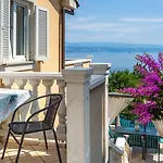 Medea Sea View By Guide