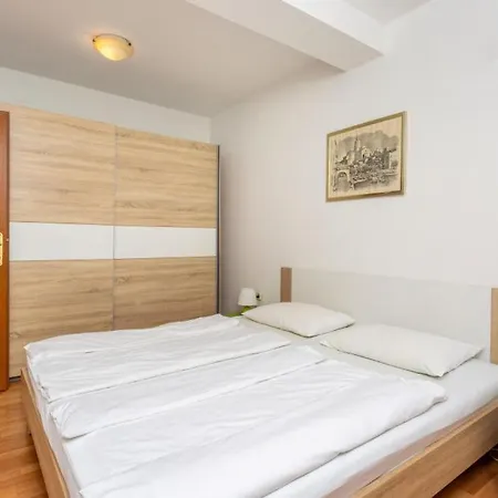 Medea Sea View By Guide Villa Laurana